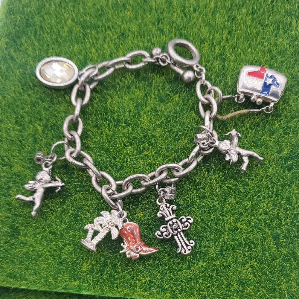 Silver Tone Charm Bracelet with Texas and Angel Charms‎ B3025